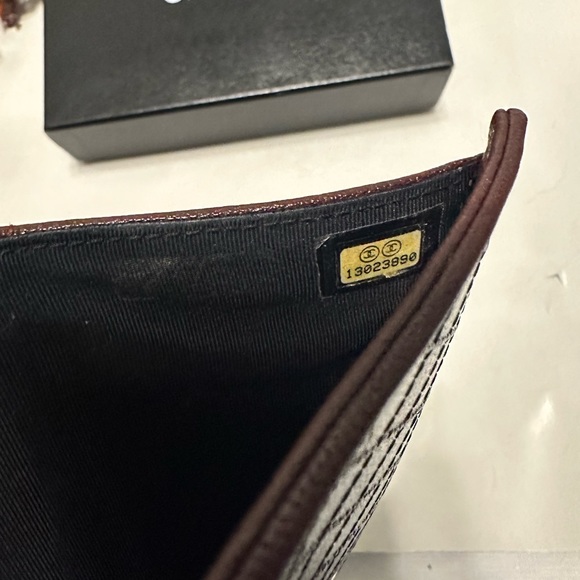 Chanel Interlocking CC Trifold Wallet - Picture 7 of 12